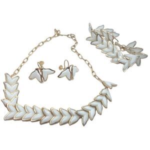 Vintage Necklace, Bracelet & Screw Back Earrings Matching Set Mermaid / Fish Fin